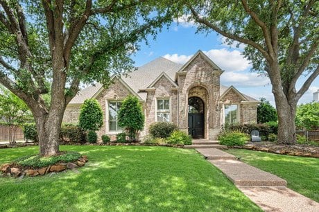 1111 Calais Dr