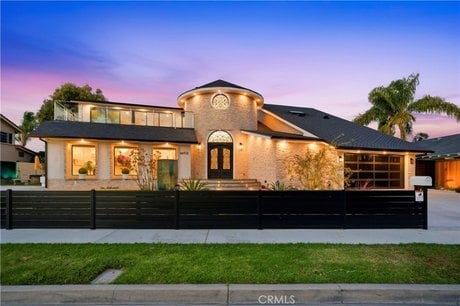 16572 Carousel Ln