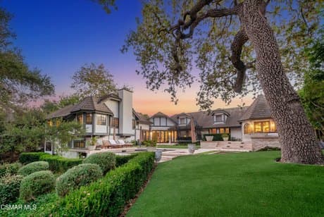 4445 Golf Course Dr