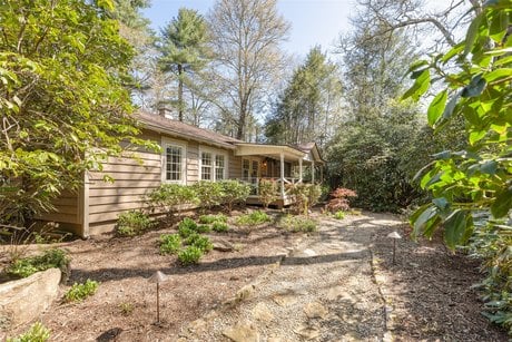 1411 Flat Mountain Rd