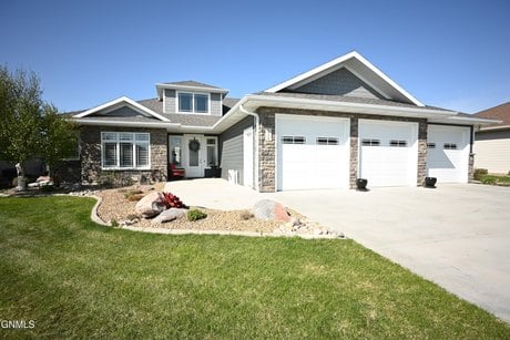 1113 Community Loop