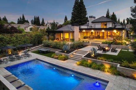 5020 Manchester Ct